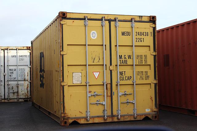 Je mnoho typů kontejnerů.